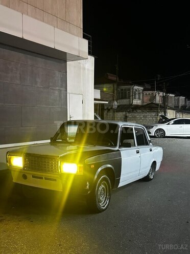 LADA (VAZ) 2107 2004, 48,859 km - 1.6 l - Quba