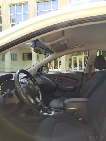 Hyundai ix35 2015, 110,000 km - 2.0 л - Bakı