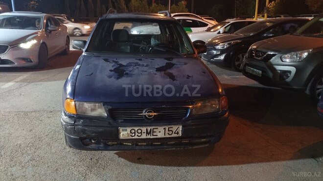 Opel Astra 1995, 300,000 km - 1.8 l - Bakı