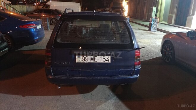 Opel Astra 1995, 300,000 km - 1.8 l - Bakı