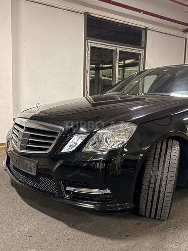 Mercedes E 250 2011, 240,000 km - 1.8 l - Bakı