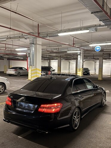 Mercedes E 250 2011, 240,000 km - 1.8 l - Bakı