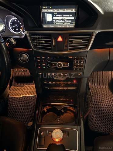 Mercedes E 250 2011, 240,000 km - 1.8 l - Bakı