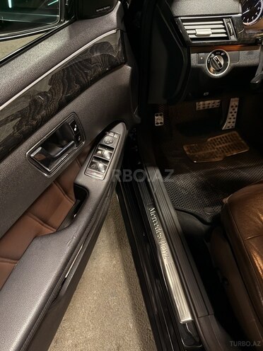 Mercedes E 250 2011, 240,000 km - 1.8 l - Bakı