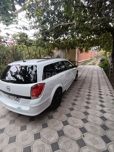 Opel Astra 2009, 189,635 km - 1.6 l - Qazax