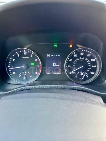 Hyundai Elantra 2018, 176,198 km - 2.0 л - Bakı