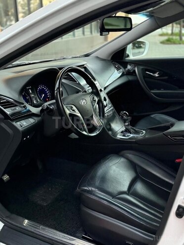 Hyundai Grandeur 2015, 181,000 km - 2.2 л - Bakı