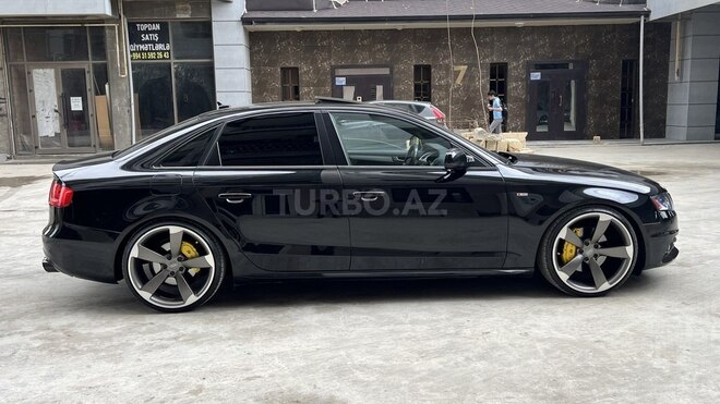 Audi A4 2011, 224,000 km - 2.0 l - Bakı