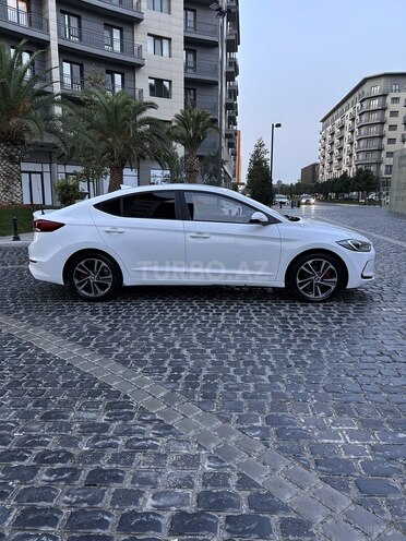 Hyundai Avante 2016, 160,000 km - 1.6 l - Bakı
