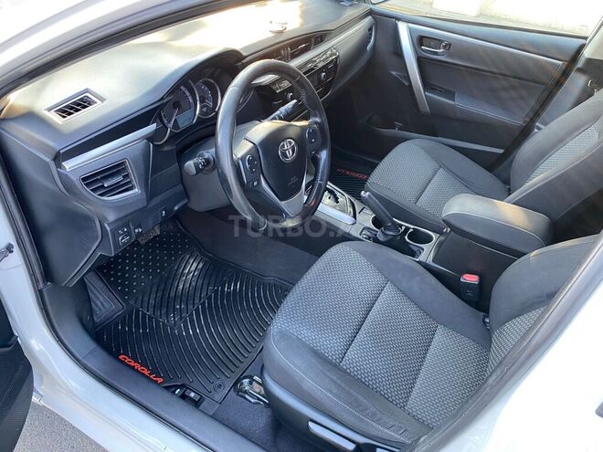 Toyota Corolla 2013, 225,700 km - 1.6 l - Bakı