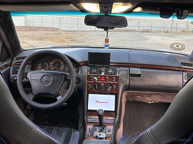 Mercedes E 200 1996, 611,929 km - 2.0 л - Gəncə