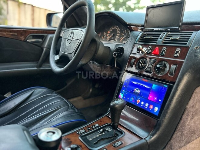 Mercedes E 200 1996, 611,929 km - 2.0 л - Gəncə