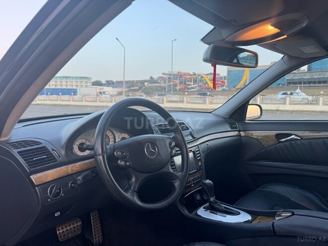 Mercedes E 200 2005, 277,000 km - 1.8 l - Bakı