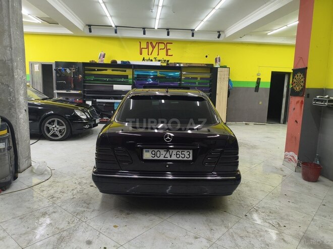 Mercedes E 320 2001, 490,000 km - 3.2 l - Bakı