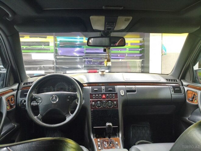 Mercedes E 320 2001, 490,000 km - 3.2 l - Bakı