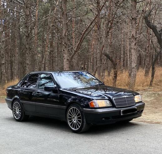 Mercedes C 180 1999, 234,570 km - 1.8 l - Bakı
