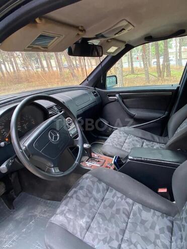 Mercedes C 180 1999, 234,570 km - 1.8 l - Bakı