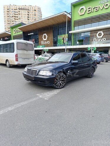 Mercedes C 240 1999, 258,000 km - 2.4 l - Bakı