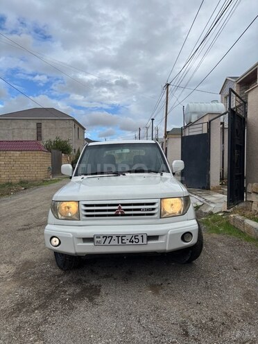Mitsubishi Pajero io 1999, 220,000 km - 1.8 l - Bakı