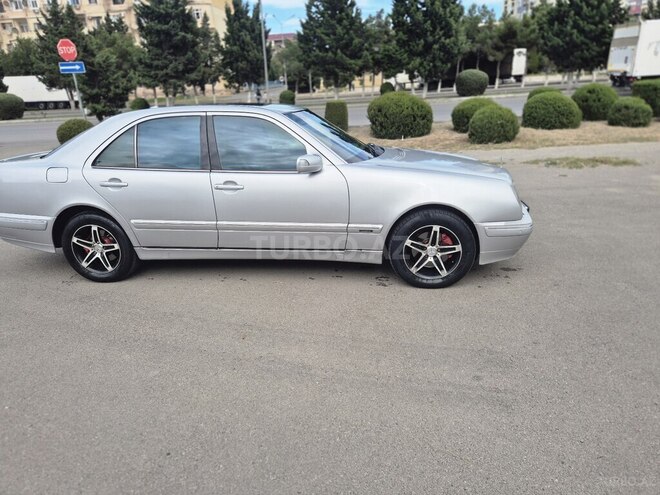 Mercedes E 270 2000, 425,000 km - 2.7 l - Sumqayıt