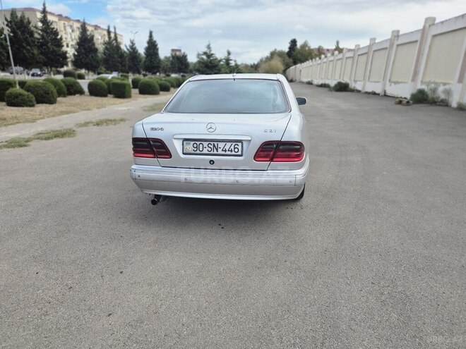 Mercedes E 270 2000, 425,000 km - 2.7 l - Sumqayıt