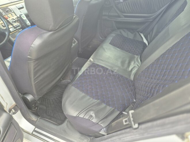 Mercedes E 270 2000, 425,000 km - 2.7 l - Sumqayıt