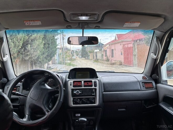 Mitsubishi Pajero io 1999, 220,000 km - 1.8 l - Bakı