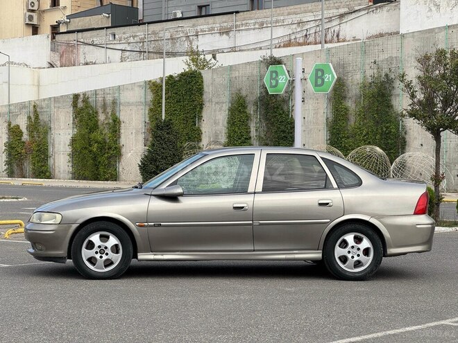Opel Vectra 1999, 399,900 km - 1.8 l - Bakı