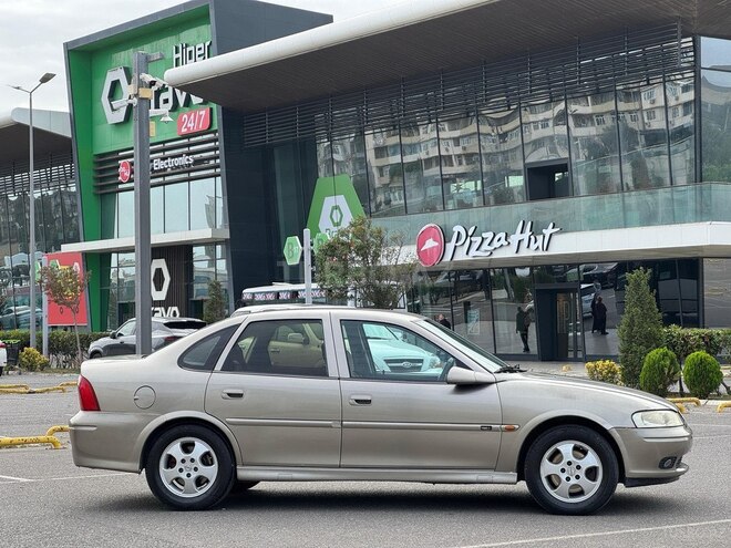 Opel Vectra 1999, 399,900 km - 1.8 l - Bakı