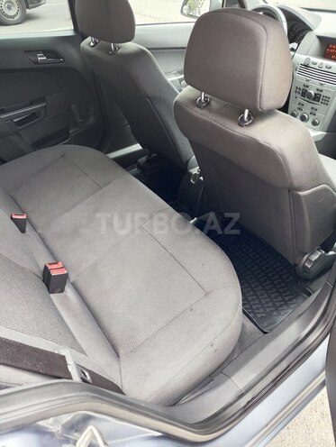 Opel Astra 2009, 196,803 km - 1.4 l - Bakı