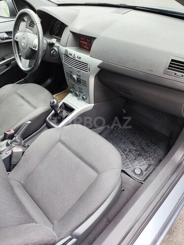 Opel Astra 2009, 196,803 km - 1.4 l - Bakı
