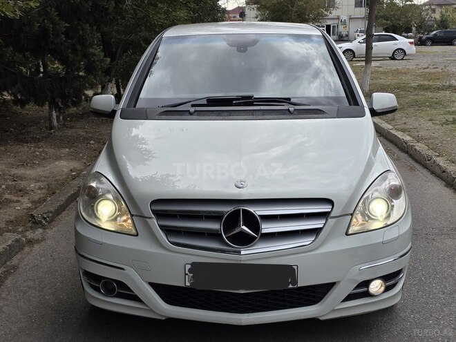 Mercedes B 180 2011, 140,000 km - 1.7 l - Sumqayıt