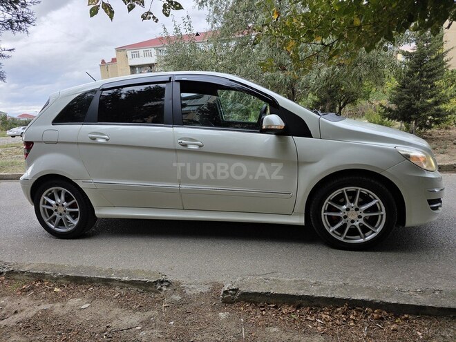Mercedes B 180 2011, 140,000 km - 1.7 l - Sumqayıt