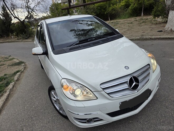 Mercedes B 180 2011, 140,000 km - 1.7 l - Sumqayıt