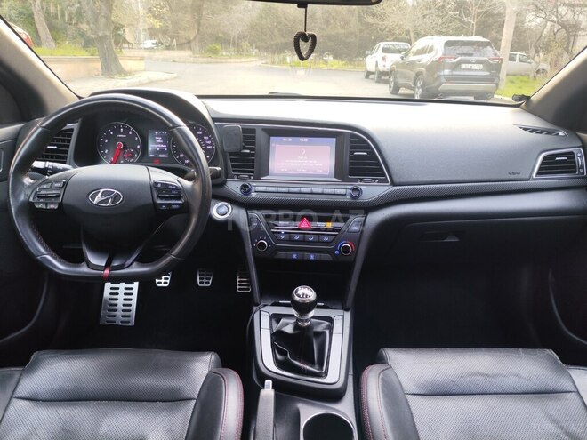 Hyundai Elantra 2017, 88,540 km - 1.6 л - Bakı