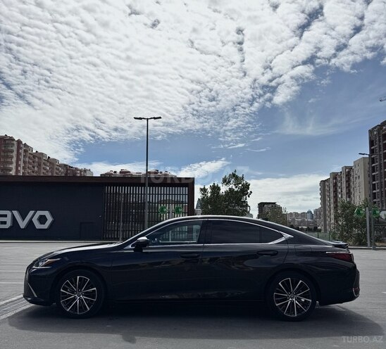 Lexus ES 300h 2023, 70,000 km - 2.5 l - Bakı
