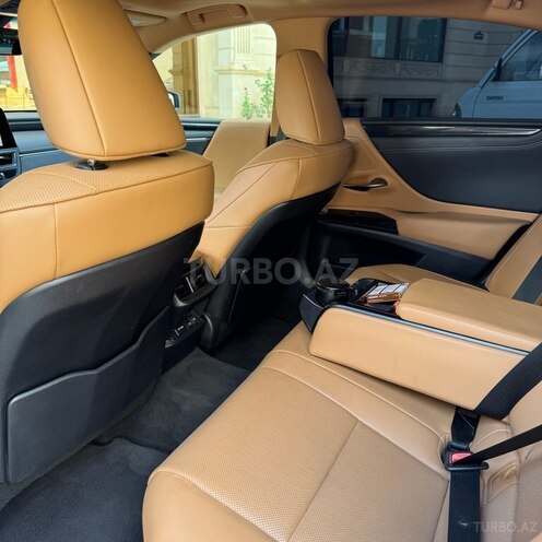 Lexus ES 300h 2023, 70,000 km - 2.5 l - Bakı