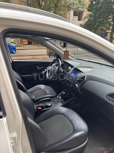 Hyundai ix35 2013, 94,000 km - 2.0 l - Bakı