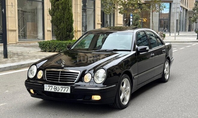 Mercedes E 240-6