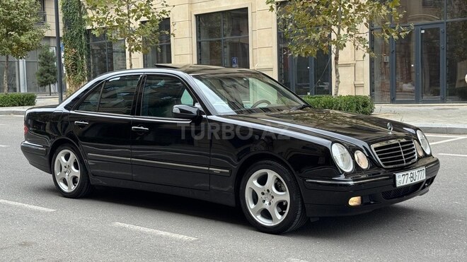 Mercedes E 240-3