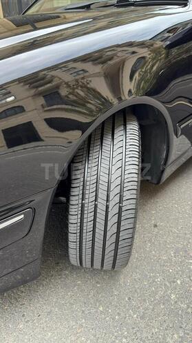 Mercedes E 240-7