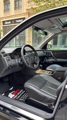 Mercedes E 240-15