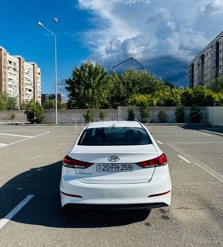 Hyundai Elantra 2017, 123,500 km - 2.0 l - Gəncə
