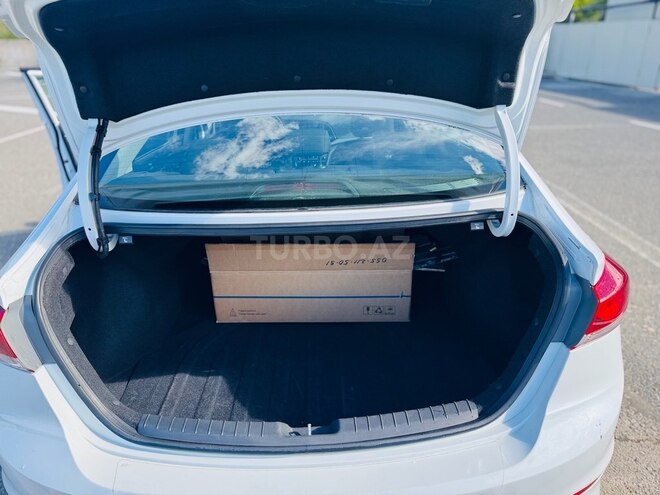 Hyundai Elantra 2017, 123,500 km - 2.0 l - Gəncə