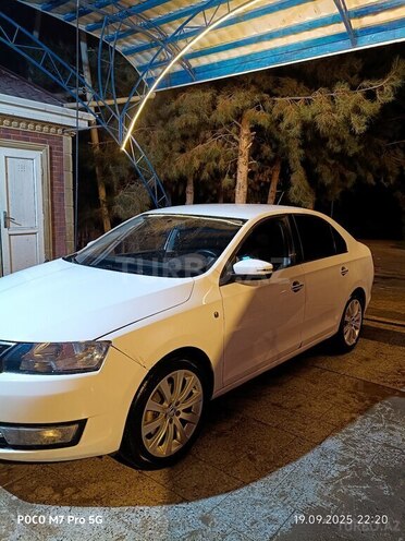 Skoda Rapid 2014, 238,000 km - 1.6 l - Bakı