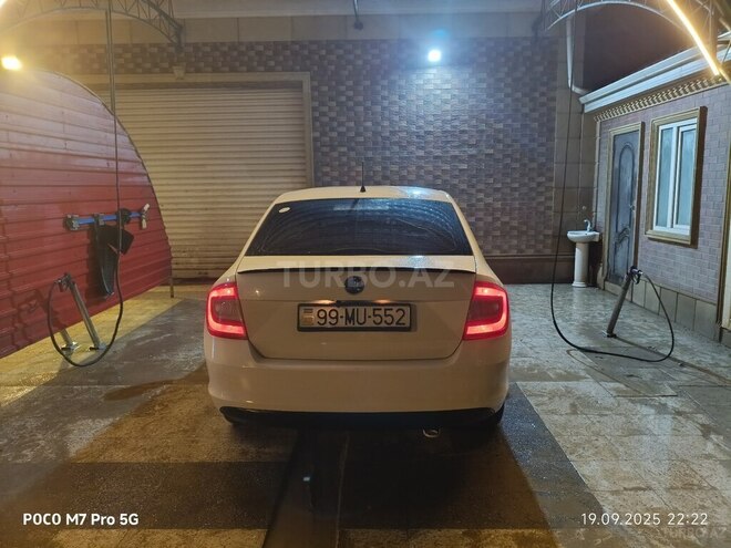 Skoda Rapid 2014, 238,000 km - 1.6 l - Bakı