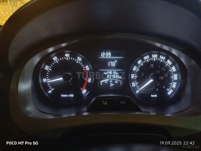 Skoda Rapid 2014, 238,000 km - 1.6 l - Bakı
