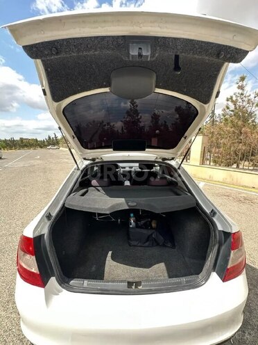 Skoda Rapid 2014, 238,000 km - 1.6 l - Bakı
