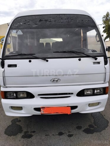 Hyundai  2002, 880,000 km - 3.9 l - Bakı