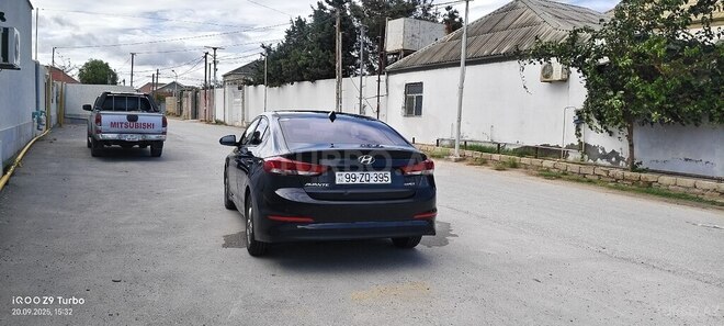Hyundai Avante 2016, 170,400 km - 1.6 л - Bakı